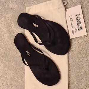 Tkees suede navy flip flops